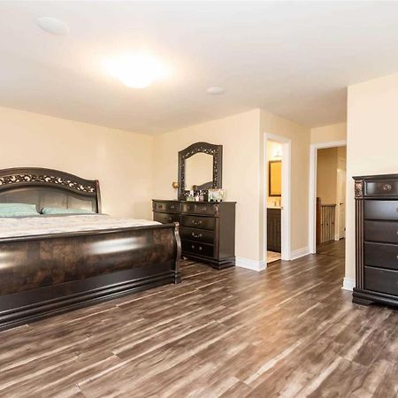 Jazzy Home Stay Mississauga Buitenkant foto
