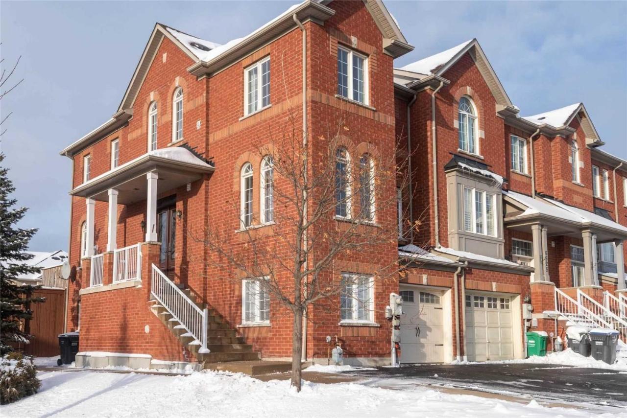 Jazzy Home Stay Mississauga Buitenkant foto